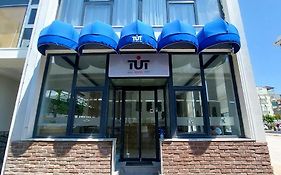 Tut Hotel
